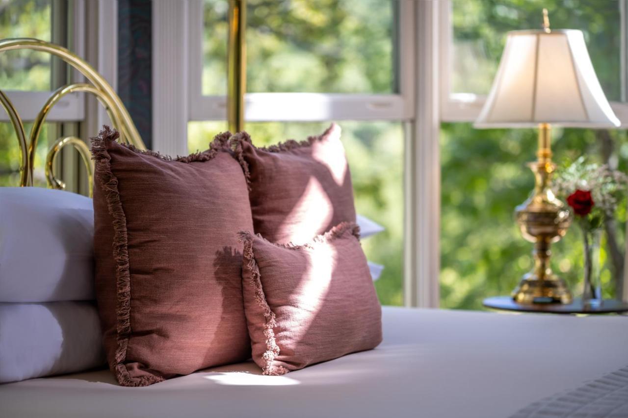 Arsenic And Old Lace Bed & Breakfast Inn Eureka Springs Ngoại thất bức ảnh