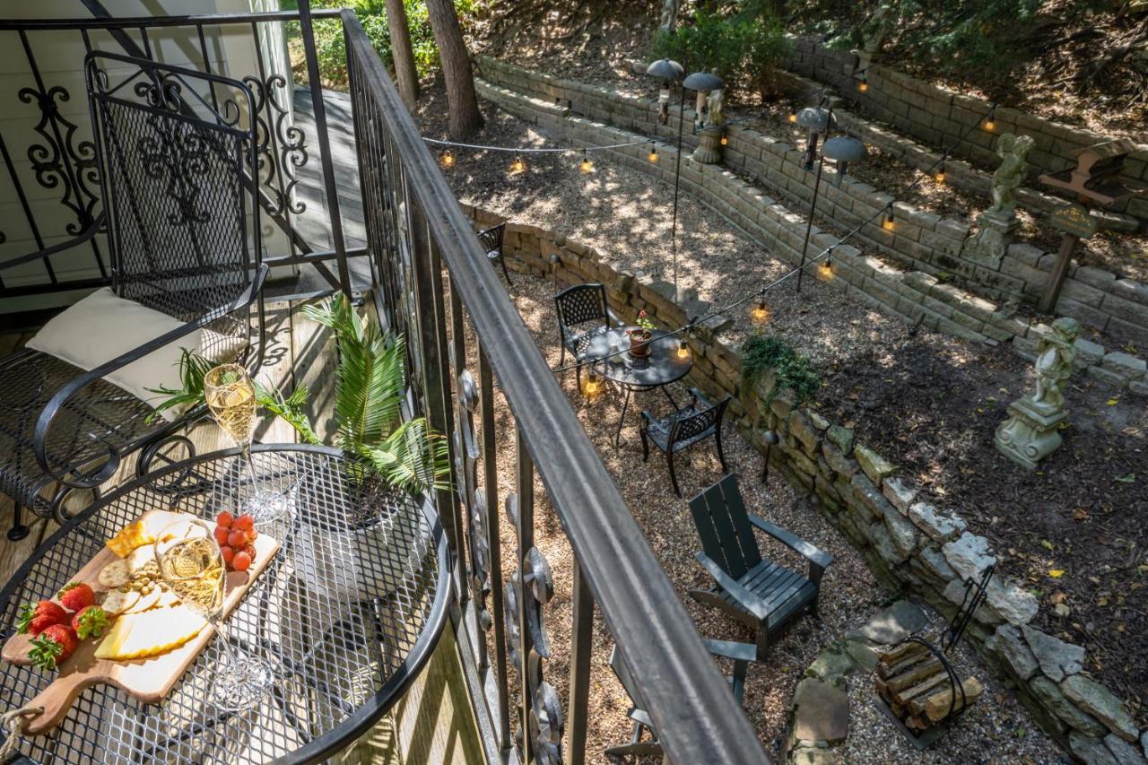 Arsenic And Old Lace Bed & Breakfast Inn Eureka Springs Ngoại thất bức ảnh